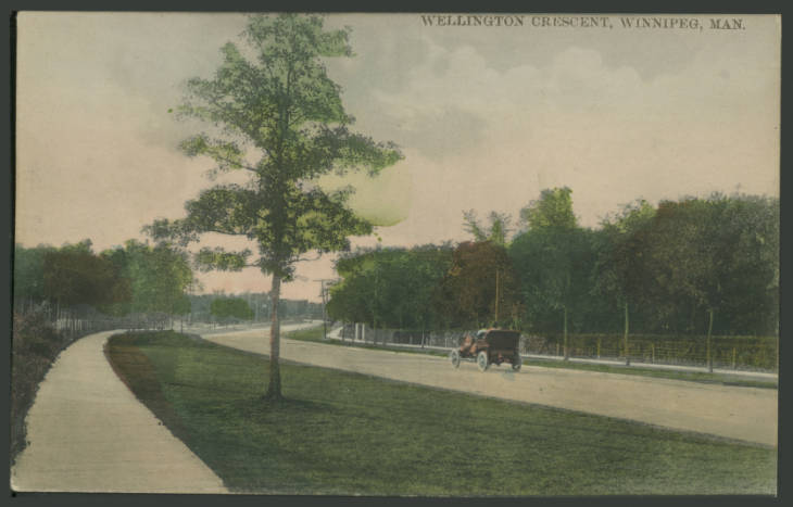 Historic Wellington Crescent postcard showing its tree-lined boulevard, sidewalks and neighbouring properties